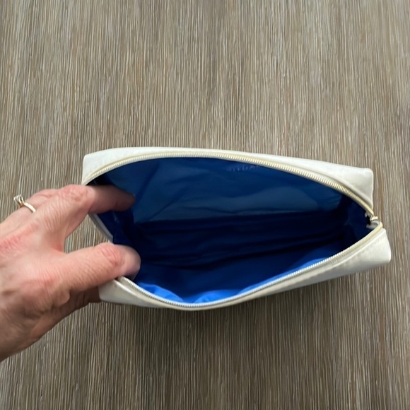 Klm travel bag first class amenities toiletries kit - Picture 3 of 9